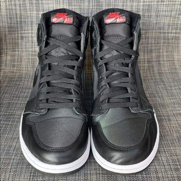 Nike Air Jordan 1 High Retro OG 'Black Satin' Sneakers 555088-060 Men’s Size 12